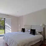 Apartment On Constantia Wine Route